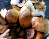 Foto del paso 4 de la receta: Tirabeques salteados en salsa de ostras y granada