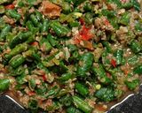 Foto langkah ke 3 dari resep Pencok Kacang Panjang.