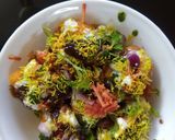 A picture of step 4 of Pav pakoda chat.