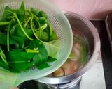 Gambar langkah 6 resipi Sinigang.