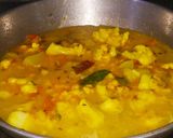 A picture of step 2 of Gobi Aloo Ki Sabji.