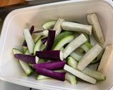 Une image de l'étape 6 de Duo de courgettes et aubergine chinoise aux gingembre et épices.