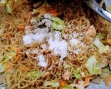 Foto langkah ke 5 dari resep Bihun Goreng.