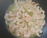 Foto langkah ke 2 dari resep Udang Saus Mentega ala Mbak Ria.