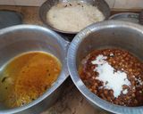 A picture of step 2 of Chana teh wali biryani.