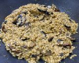 Foto del paso 7 de la receta: Risotto de hongos (champiñones)