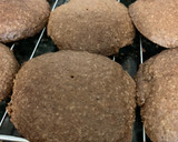 Foto del paso 3 de la receta: Galletitas de aceite con chocolate 🍫