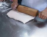 Foto del paso 5 de la receta: Empanada de milhojas con queso😋