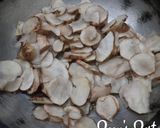 A picture of step 2 of Jerusalem Artichokes Garlic Roast.