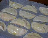 Foto del paso 3 de la receta: Empanadillas de queso y calabacín
