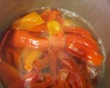 Foto del paso 2 de la receta: Morrones en aceite!😋😋😋