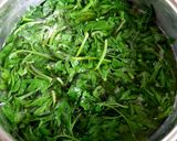 Foto langkah ke 1 dari resep Gulai Kenikir Tahu Telur.