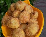A picture of step 5 of Yam balls.