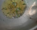 A picture of step 1 of Tomato Upma.
