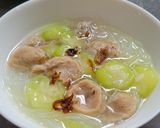 Foto langkah ke 4 dari resep Sayur oyong bakso.
