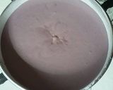 Foto langkah ke 6 dari resep Purple Birthday Cake.