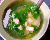 Hình bước làm 2 của món Canh bồ ngót Nhật và tôm mực