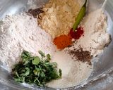 A picture of step 1 of Thepla or fenugreek Paratha 😋😋😋.