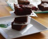 Une image de l'étape 4 de Brownie au chocolat noir et aux framboises.