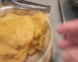Foto del paso 2 de la receta: "Pechugas de pollo empanizadas, doradas y crujientes ¡Un plato irresistible!"
