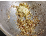 ரெஸ்டாரண்ட் ஸ்டைல் குடைமிளகாய் கிரேவி(restuarant style capsicum gravy recipe in tamil) ரெசிபி ஸ்டேப் 3 புகைப்படம்