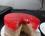 A picture of step 8 of Strawberry jelly and Dragonfruit cheese cake.