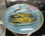 รูปขั้นตอนการทำที่ 5 ของ กุ้งลายเสือนึ่งกระเทียม