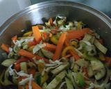 Foto del paso 1 de la receta: Verduras, carne y una riquísima salsa!