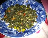 Foto del paso 3 de la receta: Espinaca salteada con vegetales y huevo