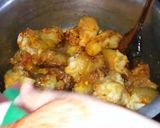 A picture of step 4 of Lahori bong paye.