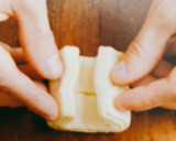 Foto del paso 9 de la receta: Facturas y medialunas de manteca