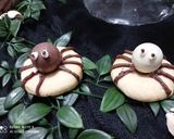 Foto del paso 8 de la receta Arañas Halloween de galletitas y bombones 🕷️🕸️🕷️