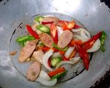 รูปขั้นตอนการทำที่ 3 ของ ข้าวผัดแหนมน้ำพริกเผา