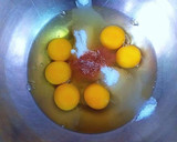 Foto del paso 1 de la receta: Flan de huevos y queso con piña escarchada y Canela