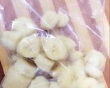 A picture of step 1 of Banana and chocochip ice cream.