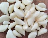 A picture of step 1 of Kolhapuri thecha(green chilli kolhapuri thecha).