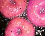 Foto langkah ke 4 dari resep Donat Buah Naga.