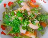 Hình bước làm 4 của món Canh chua tôm rau nhút nấu mẻ