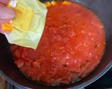 A picture of step 3 of One plate quick lunch idea💡Tomato garlic pasta 🍅🧄🌿.