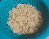 Foto del paso 3 de la receta: Pasta (oriecchiette) con salsa de pollo