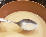 A picture of step 3 of Vegan mashed potatoes and gravy.