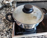 Foto del paso 3 de la receta: Chipirones en su tinta con arroz