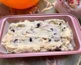 Foto del paso 4 de la receta: Budín de chocolate blanco y arándanos 🫐