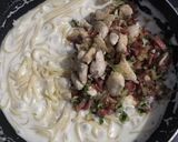 Foto langkah ke 6 dari resep Fettucini Carbonara Modif (Rebus pasta di susu!).