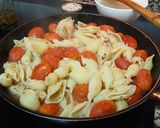 Foto del paso 4 de la receta: Pasta con tomates cherry y albahaca