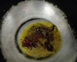 A picture of step 1 of Tamarind and tomato chutney.