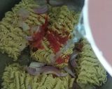 A picture of step 5 of Specialist indomie noodles.