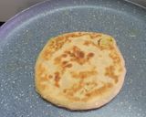 A picture of step 6 of Aloo Paratha.