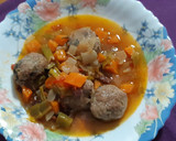 Foto del paso 6 de la receta: Albóndigas con taquitos de jamón, pepinillo y aceitunas negras