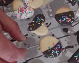 Foto del paso 4 de la receta: Masitas y copitos de dulce de leche bañados